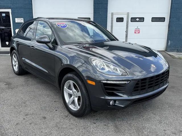 2017 Porsche Macan Macan