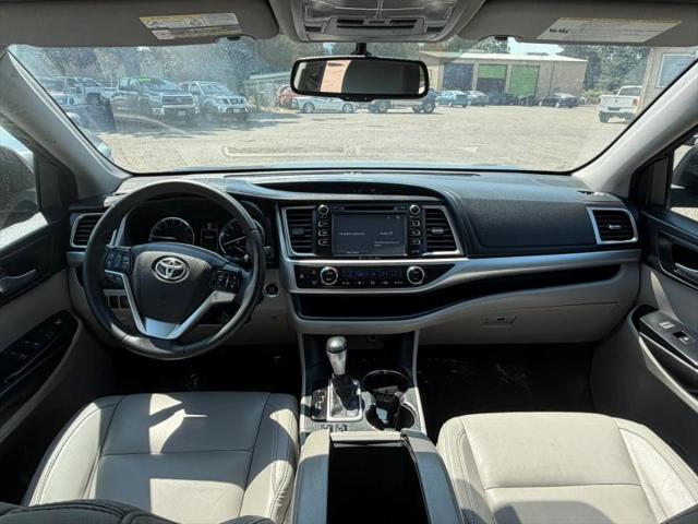 2016 Toyota Highlander XLE V6