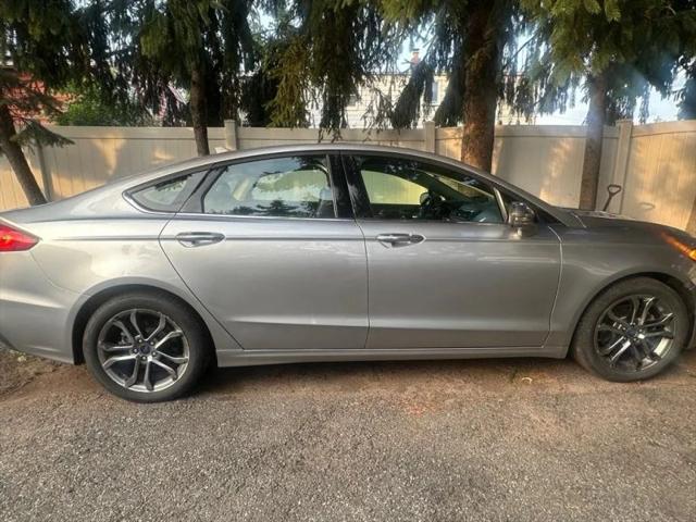 2020 Ford Fusion SEL