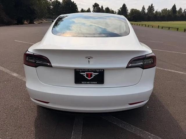 2022 Tesla Model 3 Rear-Wheel Drive