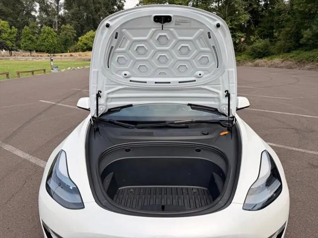 2022 Tesla Model 3 Rear-Wheel Drive