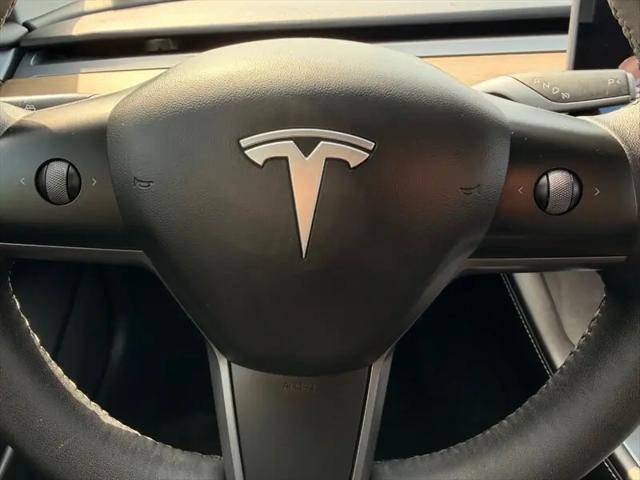 2022 Tesla Model 3 Rear-Wheel Drive