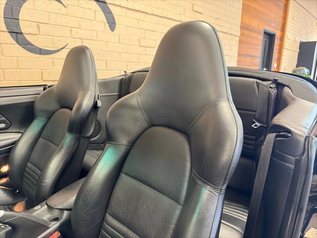 2003 Porsche 911 911 Carrera 4