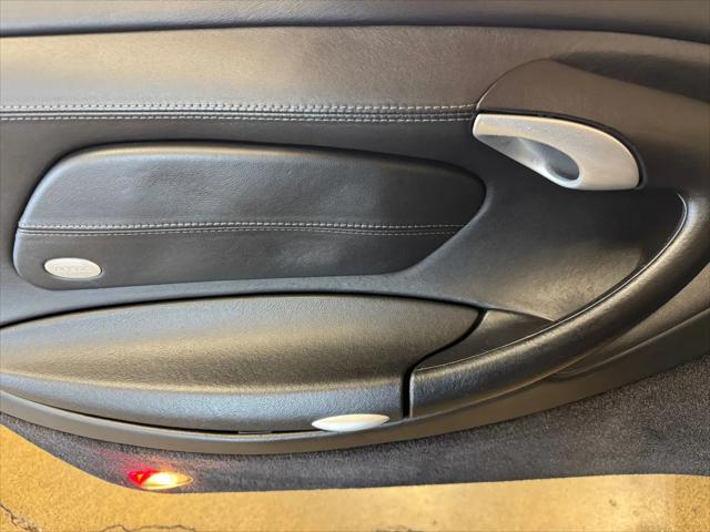 2003 Porsche 911 911 Carrera 4