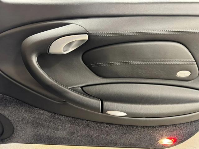 2003 Porsche 911 911 Carrera 4