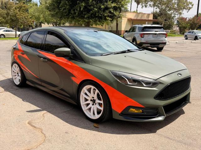 2017 Ford Focus ST