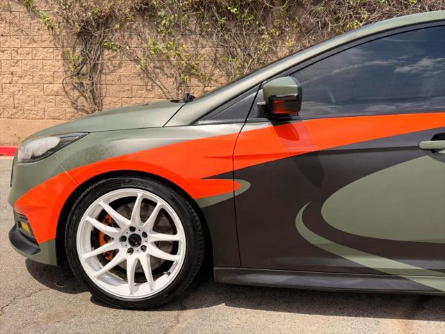 2017 Ford Focus ST