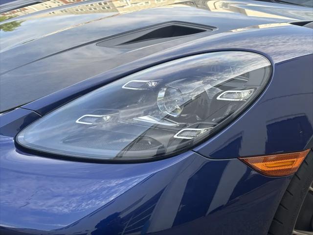 2023 Porsche 718 Cayman GT4 RS