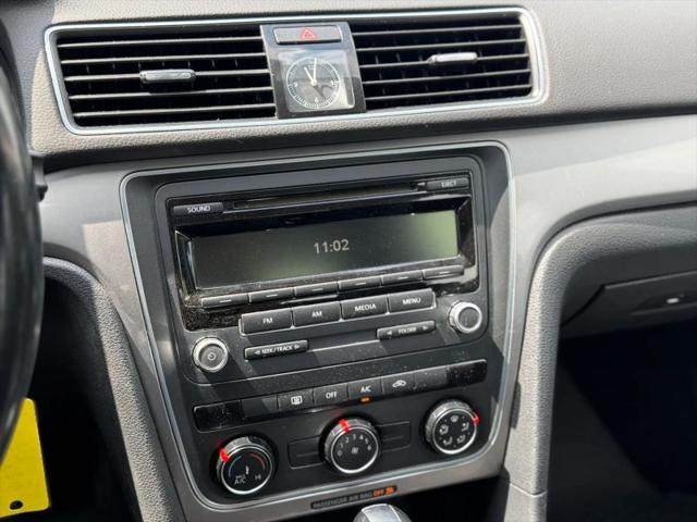 2014 Volkswagen Passat 1.8T S
