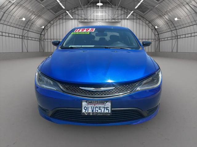 2017 Chrysler 200 Touring