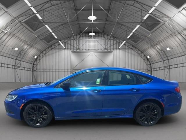 2017 Chrysler 200 Touring