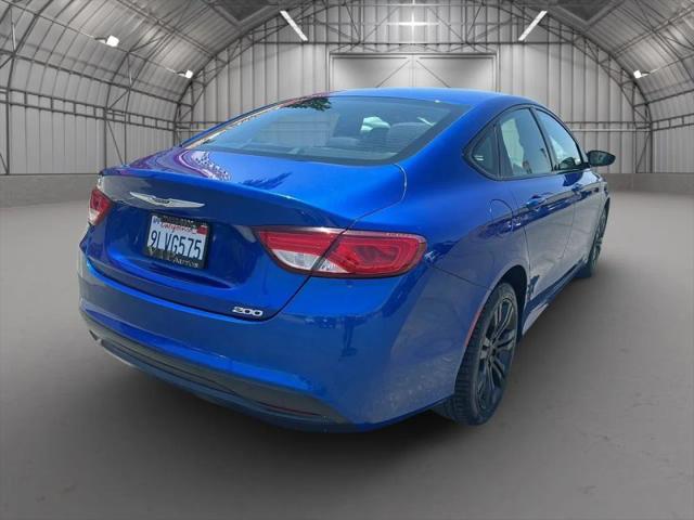2017 Chrysler 200 Touring