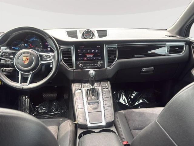 2018 Porsche Macan Base