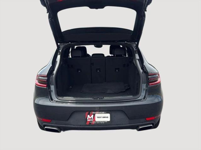 2018 Porsche Macan Base