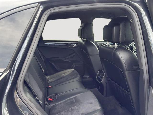 2018 Porsche Macan Base