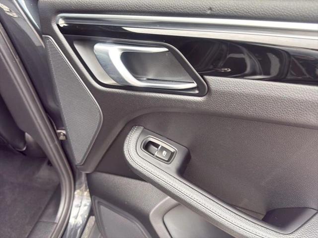 2018 Porsche Macan Base