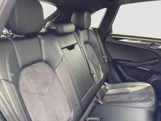 2018 Porsche Macan Base