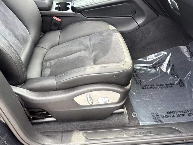 2018 Porsche Macan Base