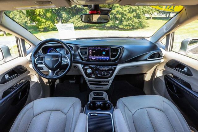 2021 Chrysler Pacifica Touring L