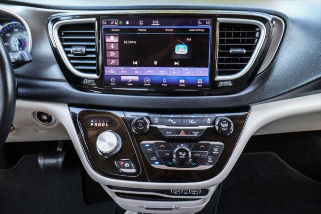 2021 Chrysler Pacifica Touring L