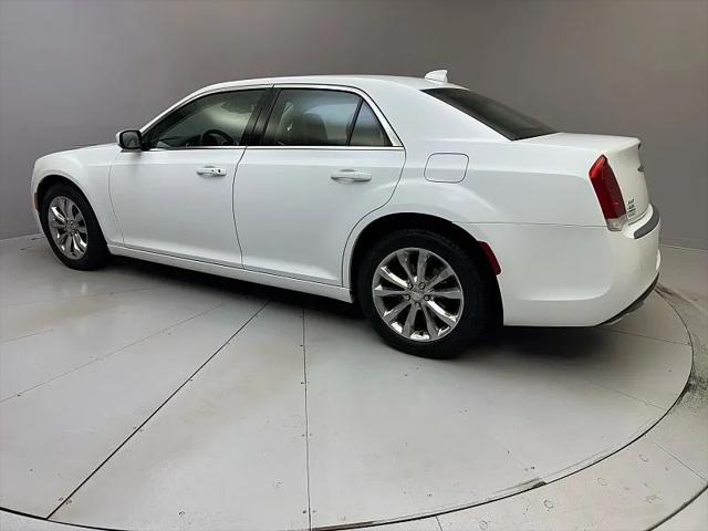 2015 Chrysler 300 Limited