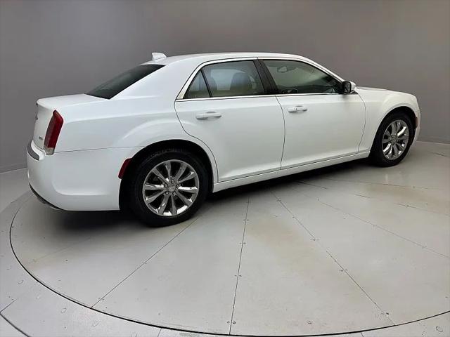 2015 Chrysler 300 Limited