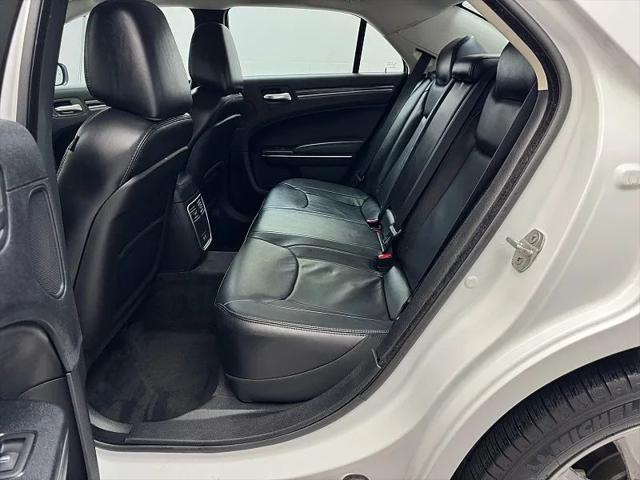 2015 Chrysler 300 Limited