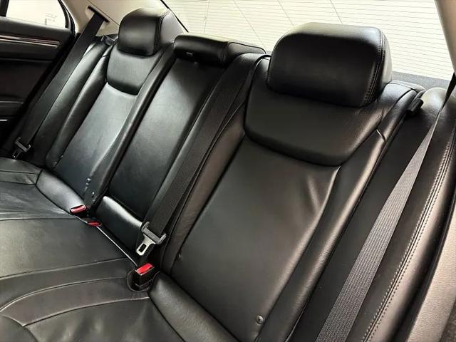 2015 Chrysler 300 Limited