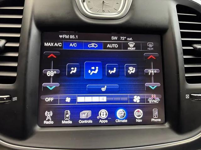 2015 Chrysler 300 Limited
