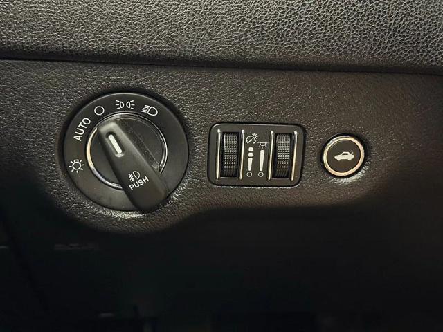 2015 Chrysler 300 Limited