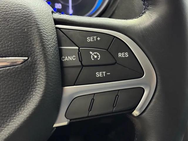 2015 Chrysler 300 Limited