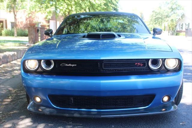 2016 Dodge Challenger 392 Hemi Scat Pack Shaker