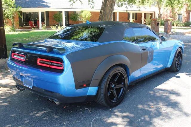 2016 Dodge Challenger 392 Hemi Scat Pack Shaker