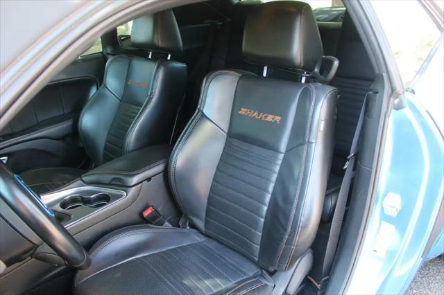 2016 Dodge Challenger 392 Hemi Scat Pack Shaker