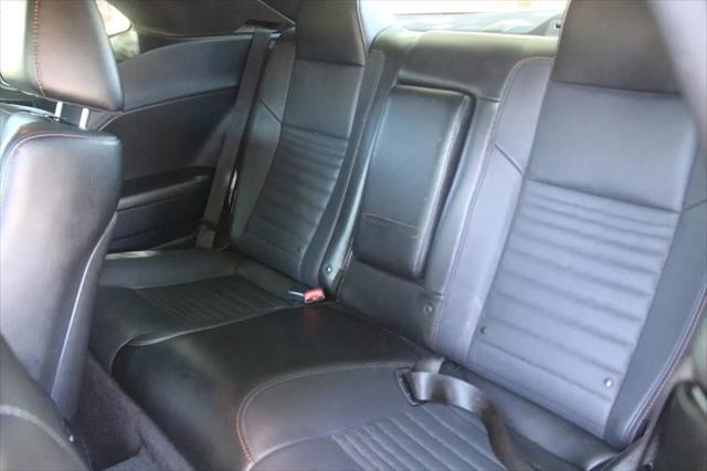 2016 Dodge Challenger 392 Hemi Scat Pack Shaker