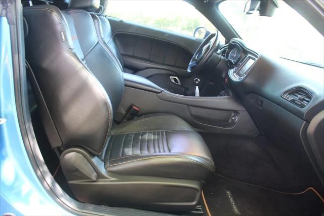 2016 Dodge Challenger 392 Hemi Scat Pack Shaker