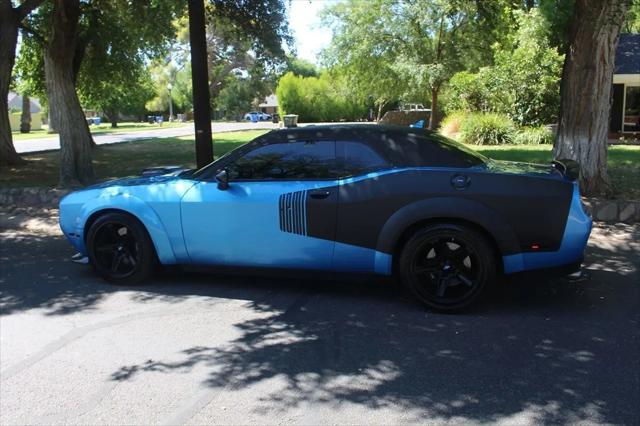 2016 Dodge Challenger 392 Hemi Scat Pack Shaker