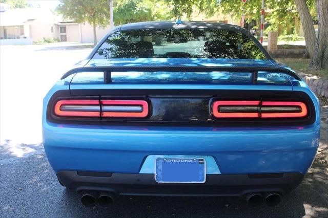 2016 Dodge Challenger 392 Hemi Scat Pack Shaker