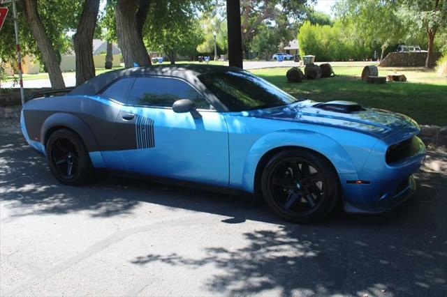 2016 Dodge Challenger 392 Hemi Scat Pack Shaker