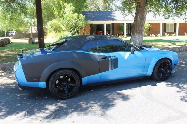 2016 Dodge Challenger 392 Hemi Scat Pack Shaker