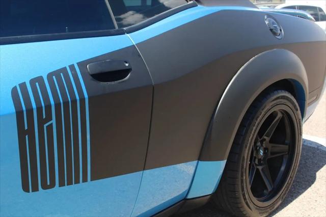 2016 Dodge Challenger 392 Hemi Scat Pack Shaker