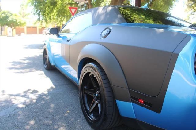 2016 Dodge Challenger 392 Hemi Scat Pack Shaker