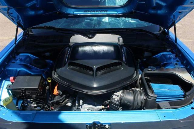 2016 Dodge Challenger 392 Hemi Scat Pack Shaker