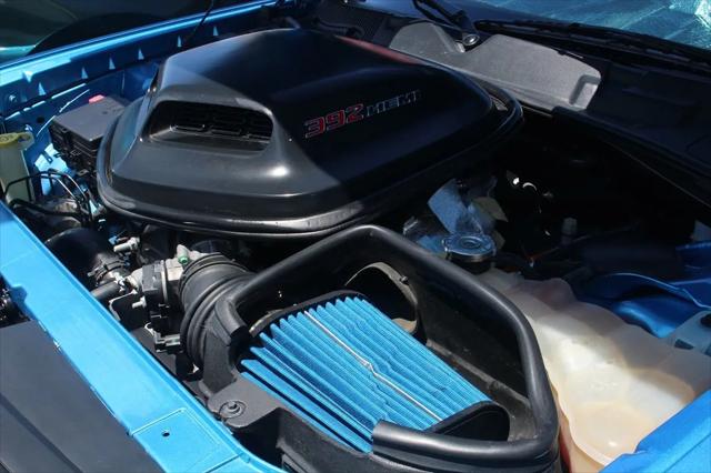 2016 Dodge Challenger 392 Hemi Scat Pack Shaker