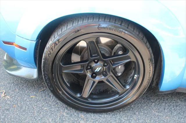 2016 Dodge Challenger 392 Hemi Scat Pack Shaker