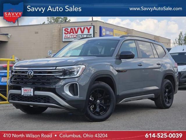 2024 Volkswagen Atlas 2.0T Peak Edition SE w/Technology for sale in Columbus, OH