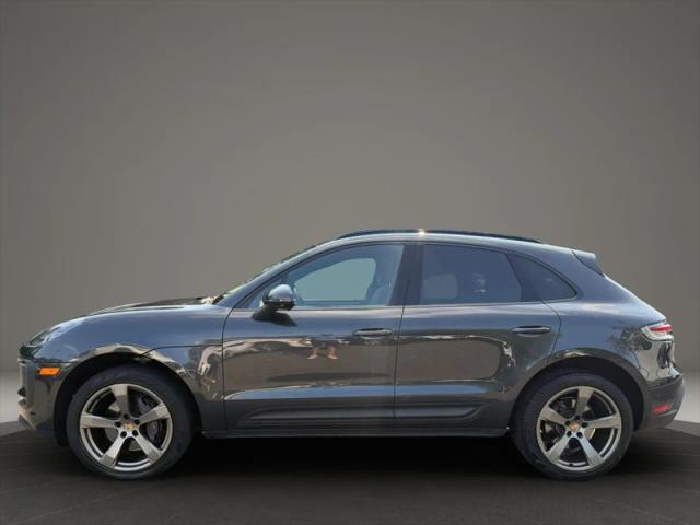 2022 Porsche Macan Base