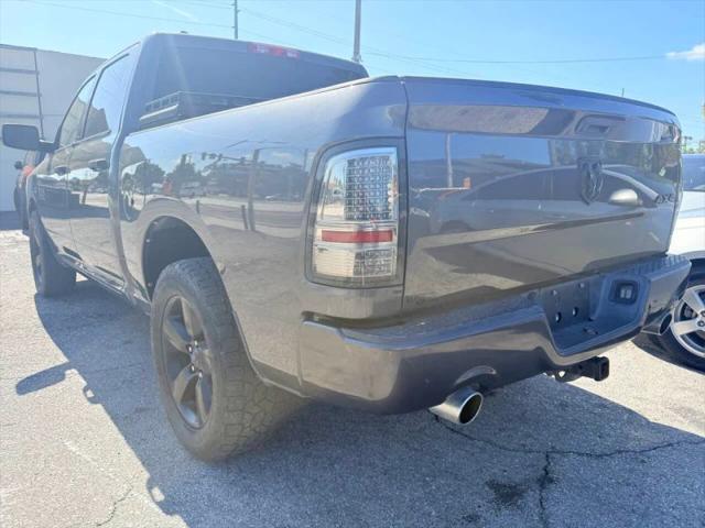 2017 Ram 1500 Express Crew Cab 4x4 57 Box