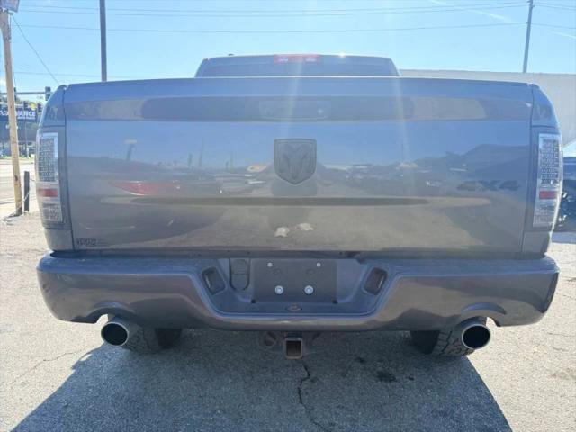 2017 Ram 1500 Express Crew Cab 4x4 57 Box