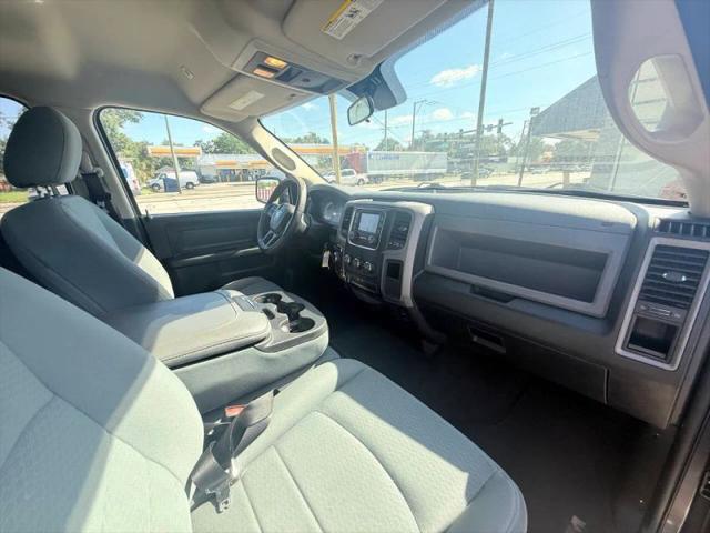 2017 Ram 1500 Express Crew Cab 4x4 57 Box